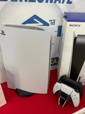 Игровая приставка SONY Playstation 5 ( PS5 )  2 геймпада + зарядное б\у от магазина Kiberzona72